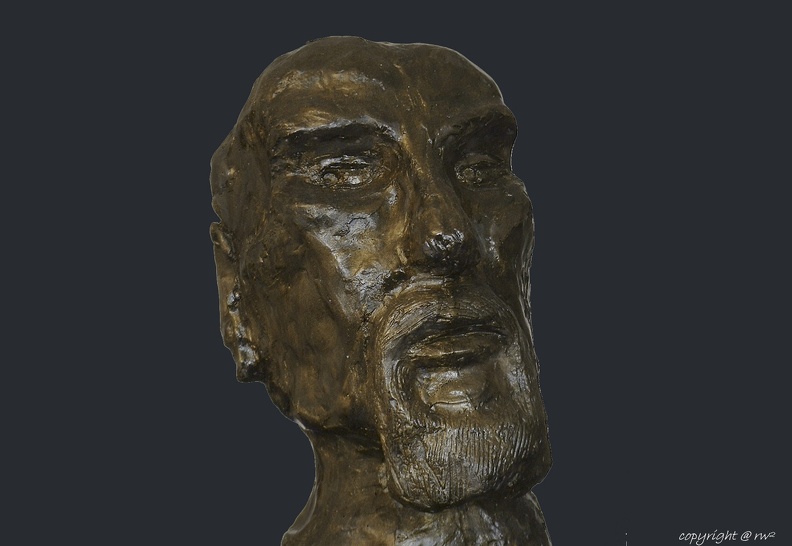 bronze head01.jpg